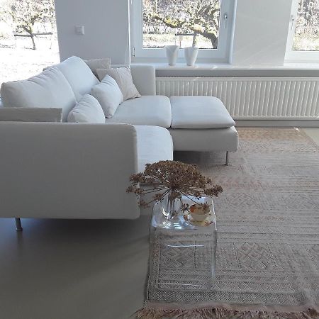 Maan B&B + Galerie Kortgene Luaran gambar